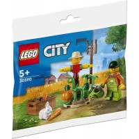 30590 Farm Garden & Scarecrow